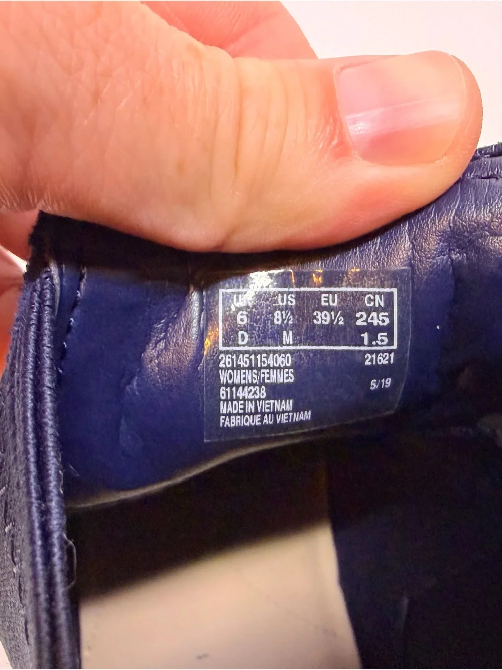 Clarks Clarkdale Arlo Chelsea Boots Women 8.5 M Navy Suede Leather 26145115